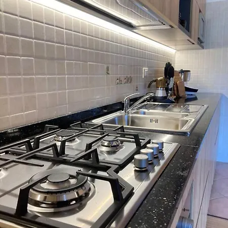 Modern Apartment Near To The Gran Sasso Italy *